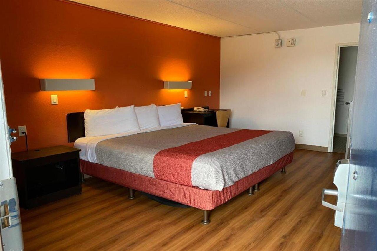 6-memphis, Tn - Downtown 2* Memphis