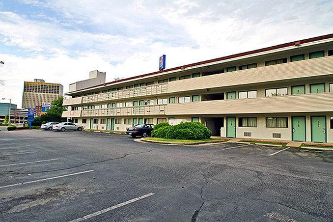 6-memphis, Tn - Downtown Hotel