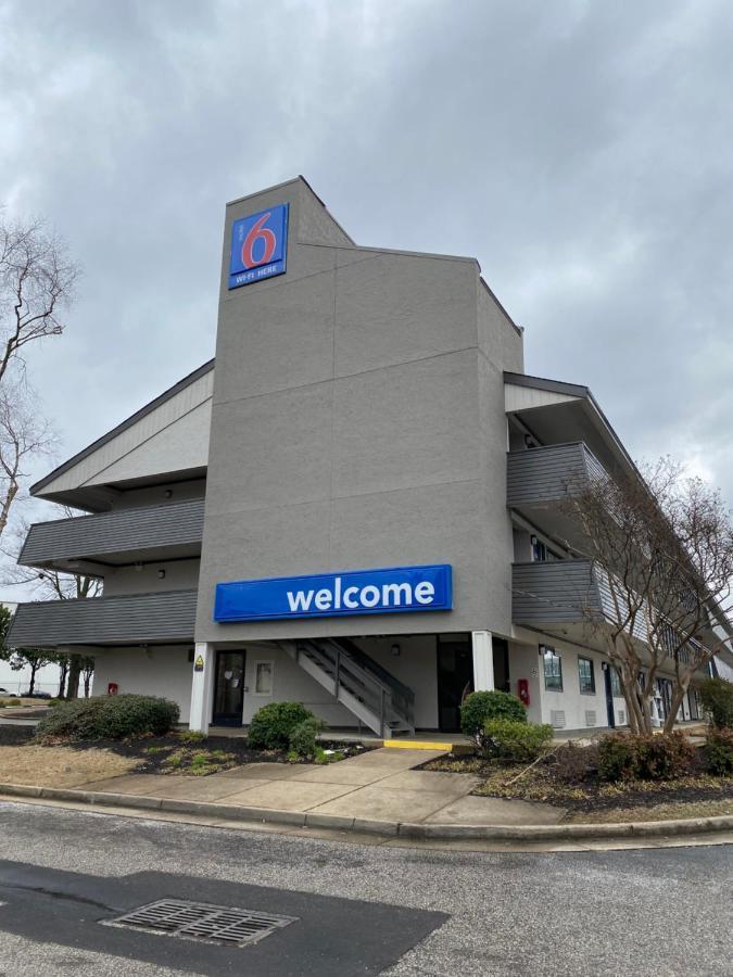 Hotel 6-memphis, Tn - Downtown 2*